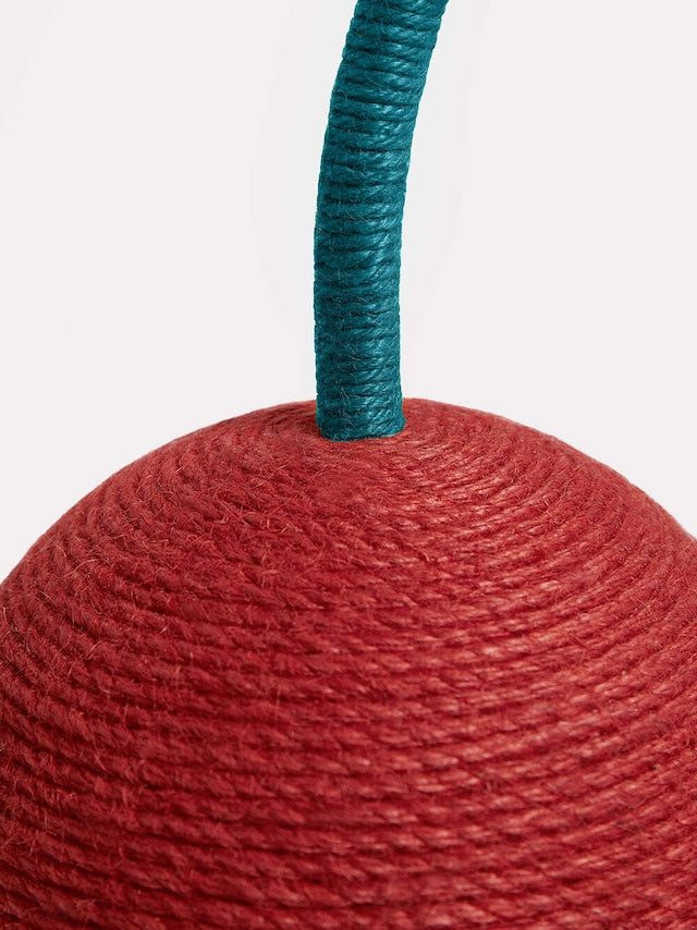 VETRESKA CHERRY CAT SCRATCHING BALL